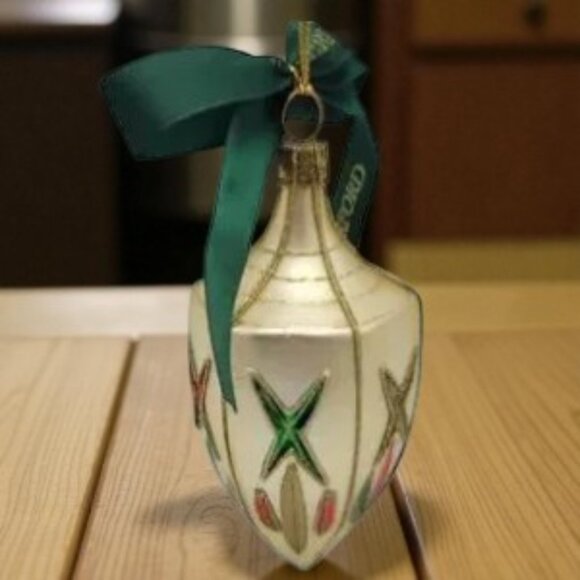 Waterford Ltd Series Nostalgic Collection Ornament Diamond Cut Cone - Picture 6 of 7